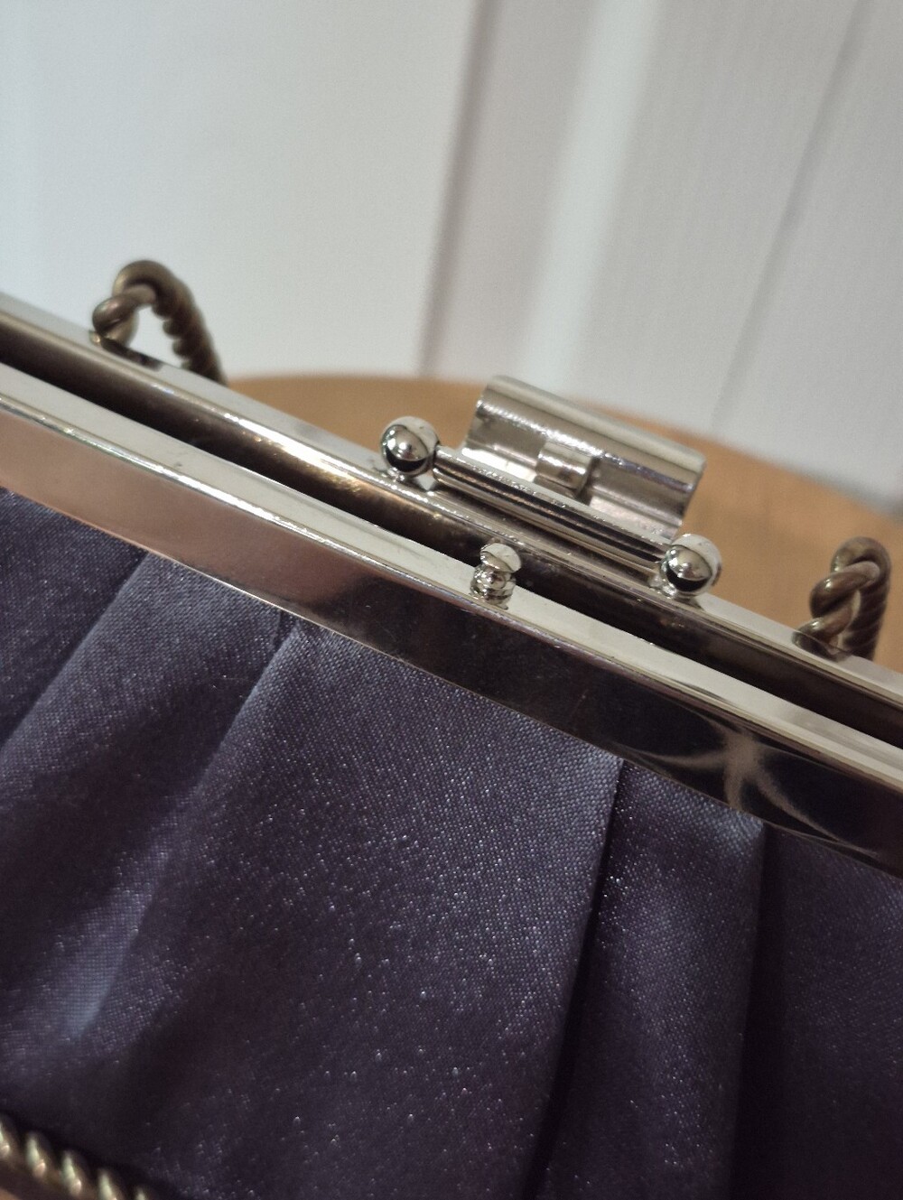 Jessica McClintock silver satin evening bag - Picture 5 of 12